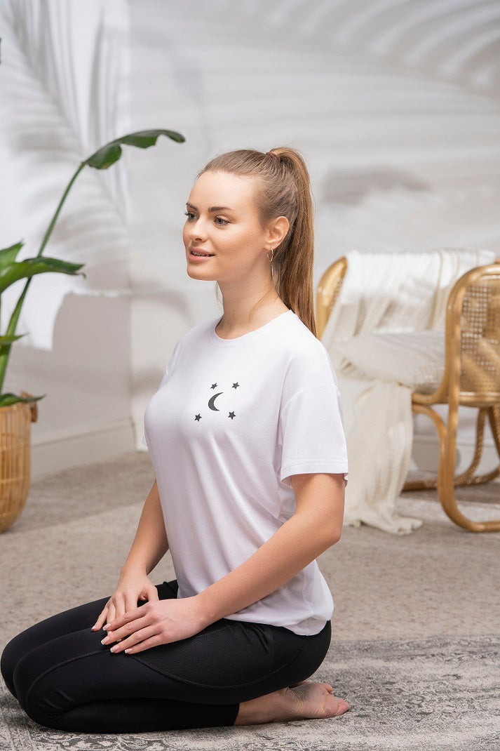 MOONSTAR Yoga T-shirt - white